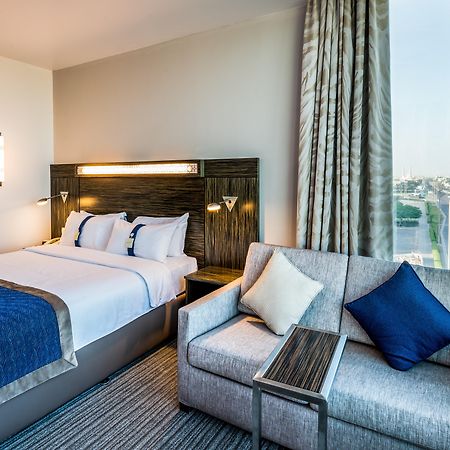 Holiday Inn Express Dubai, Jumeirah By Ihg Exterior photo
