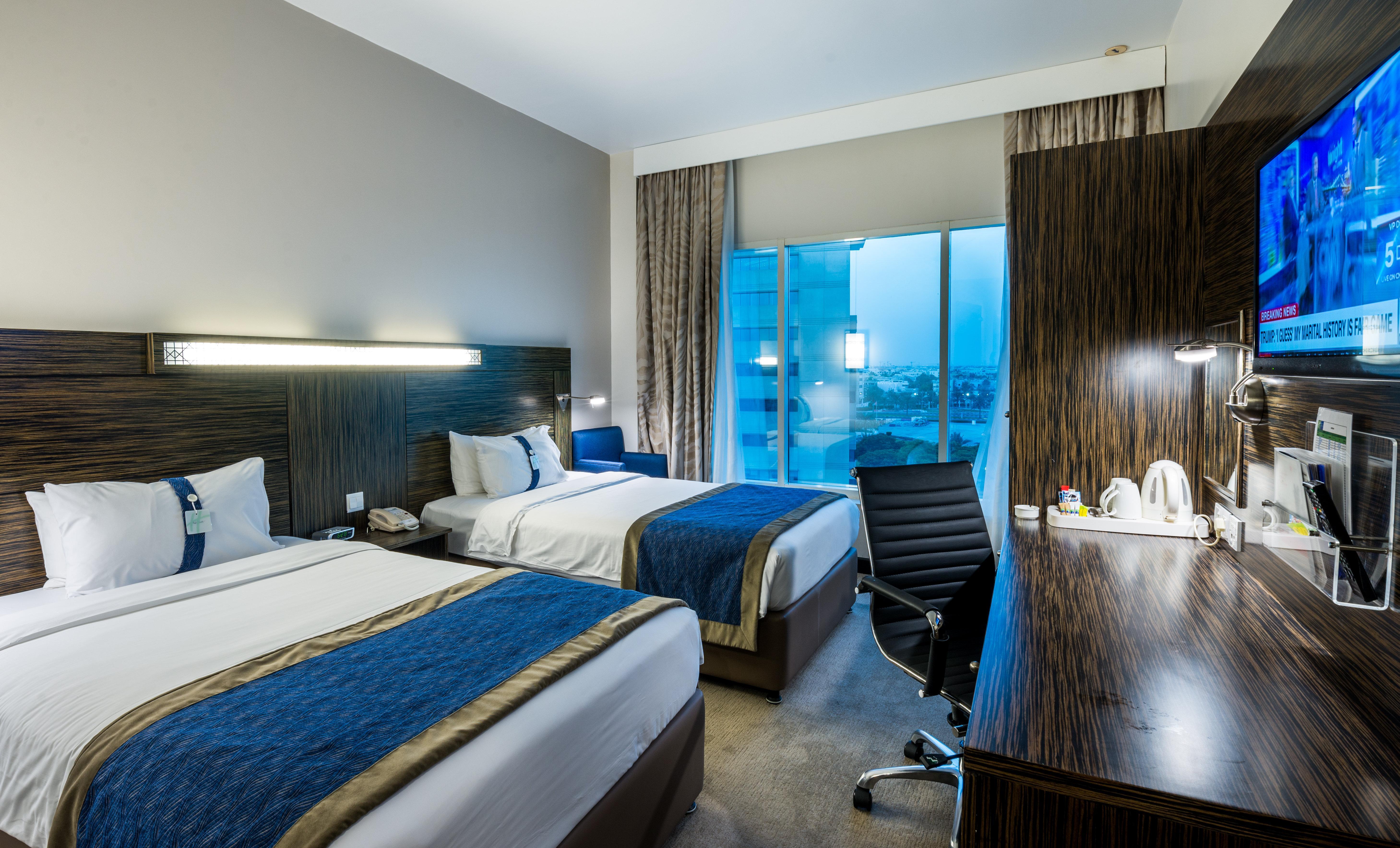 Holiday Inn Express Dubai, Jumeirah By Ihg Exterior photo