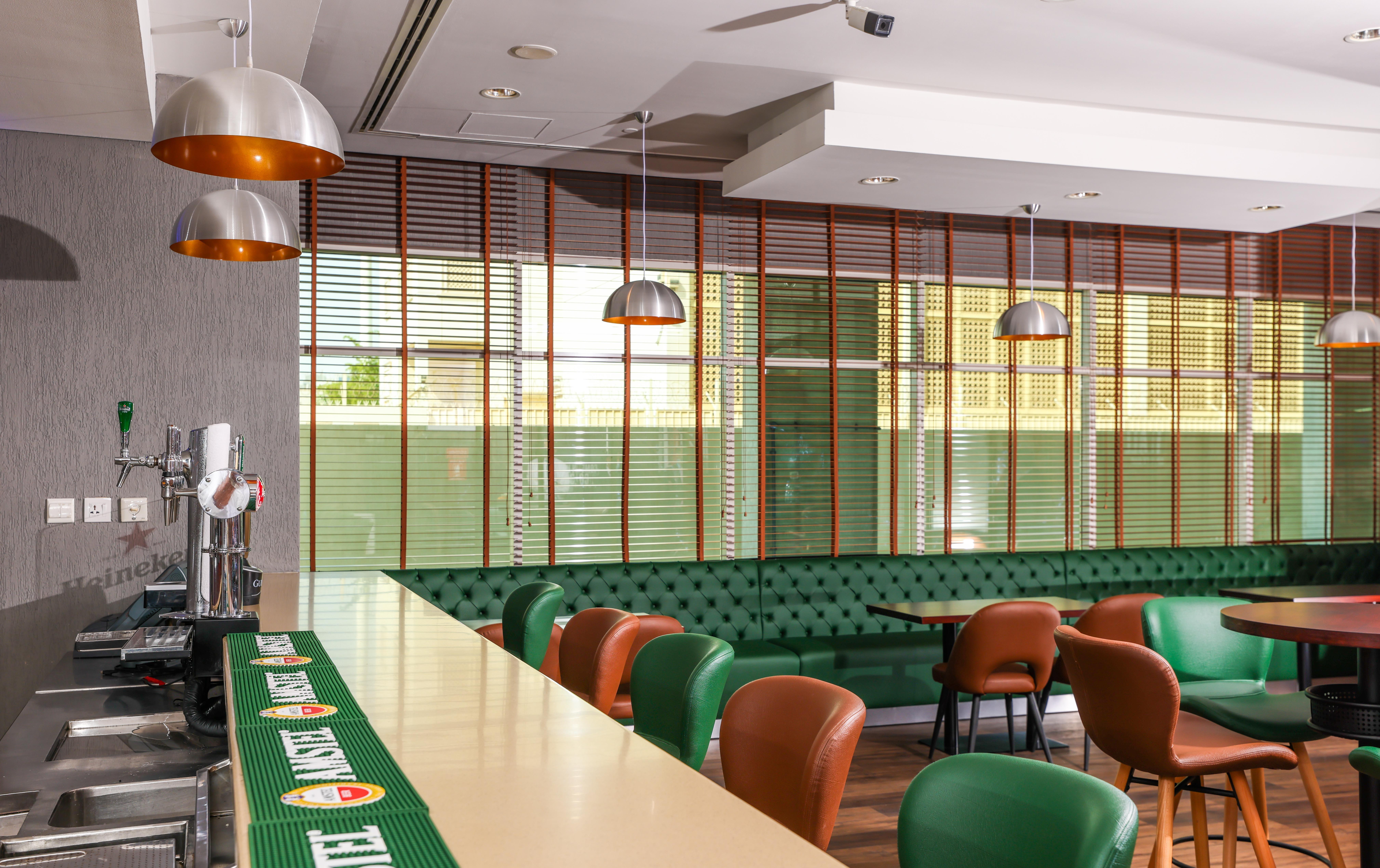 Holiday Inn Express Dubai, Jumeirah By Ihg Exterior photo