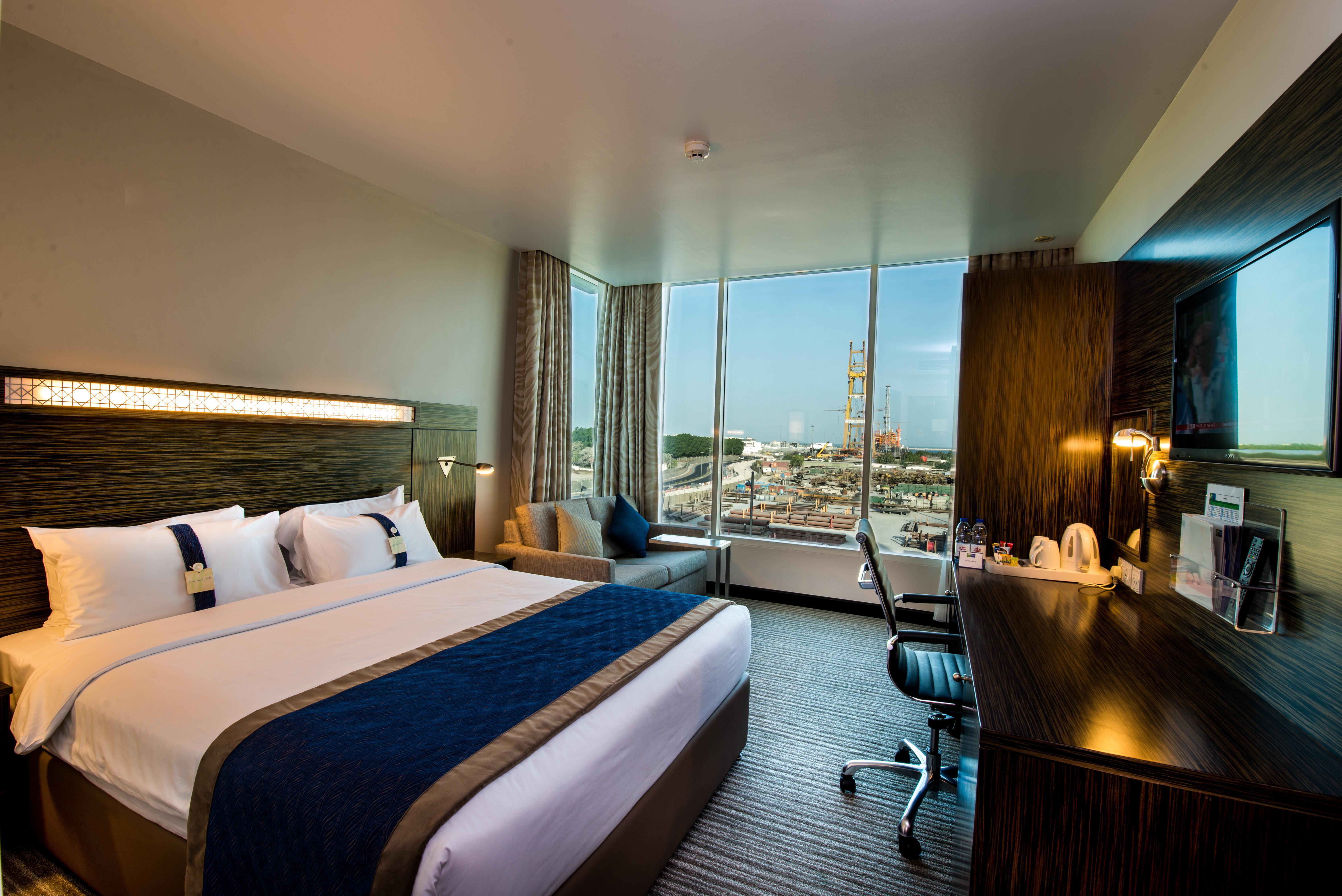 Holiday Inn Express Dubai, Jumeirah By Ihg Exterior photo