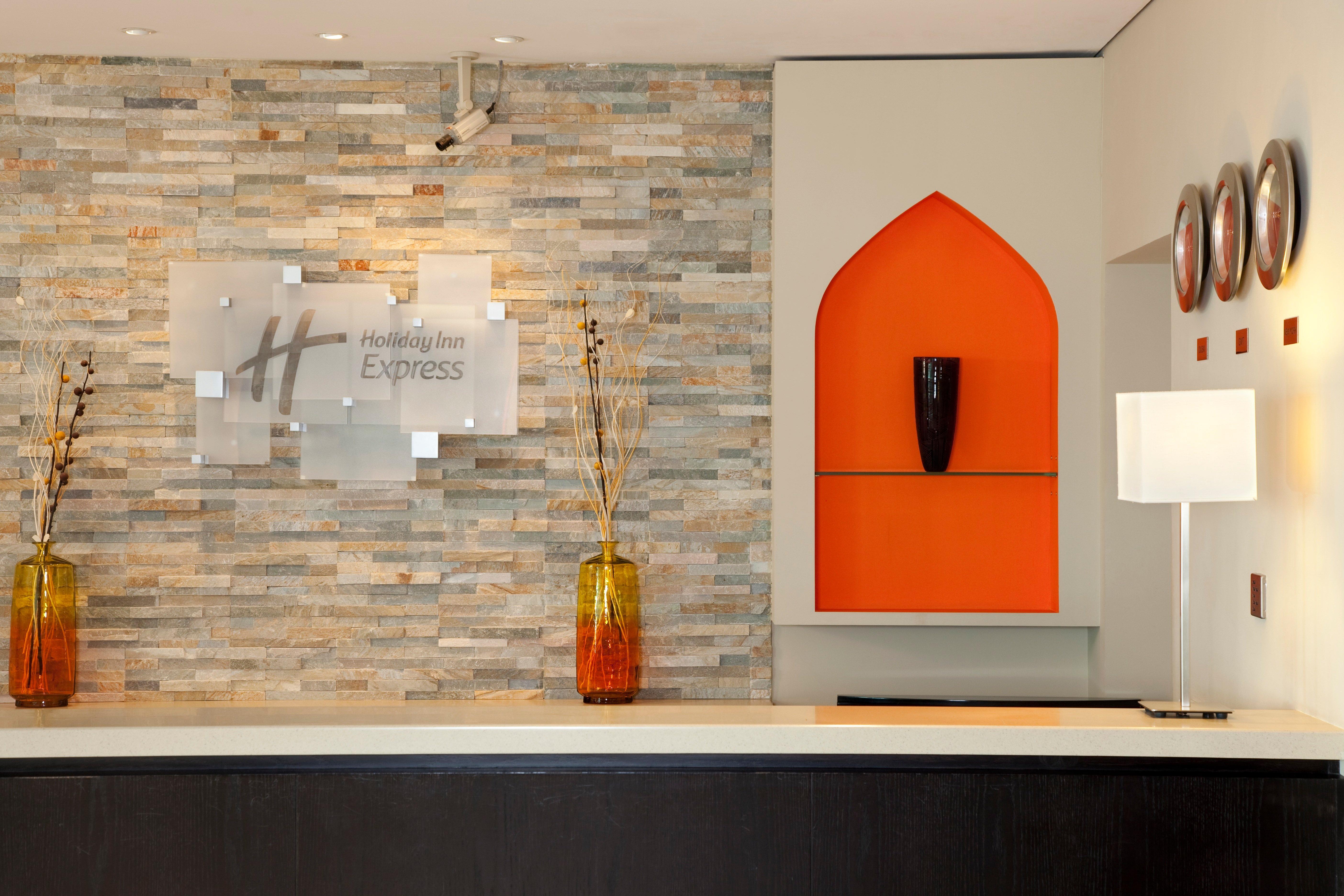 Holiday Inn Express Dubai, Jumeirah By Ihg Exterior photo