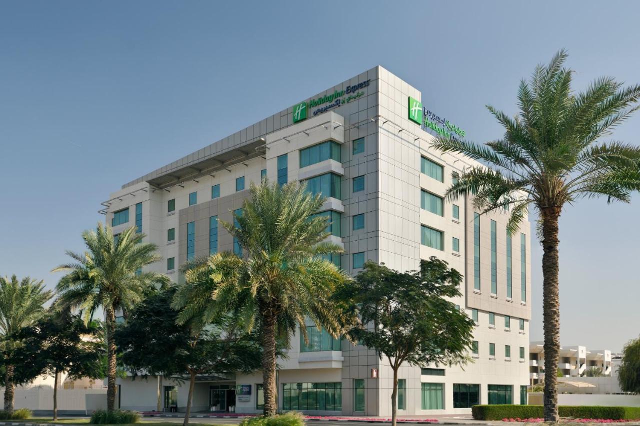 Holiday Inn Express Dubai, Jumeirah By Ihg Exterior photo