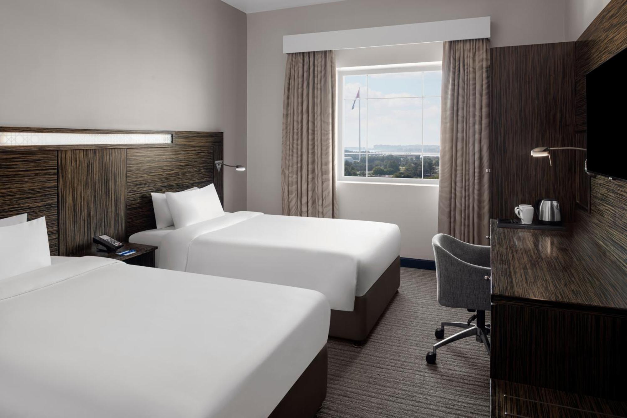 Holiday Inn Express Dubai, Jumeirah By Ihg Exterior photo