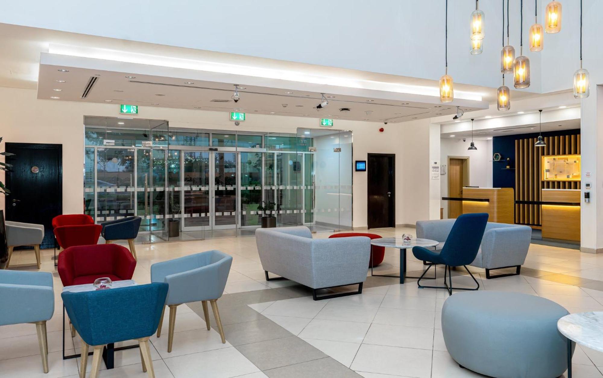 Holiday Inn Express Dubai, Jumeirah By Ihg Exterior photo