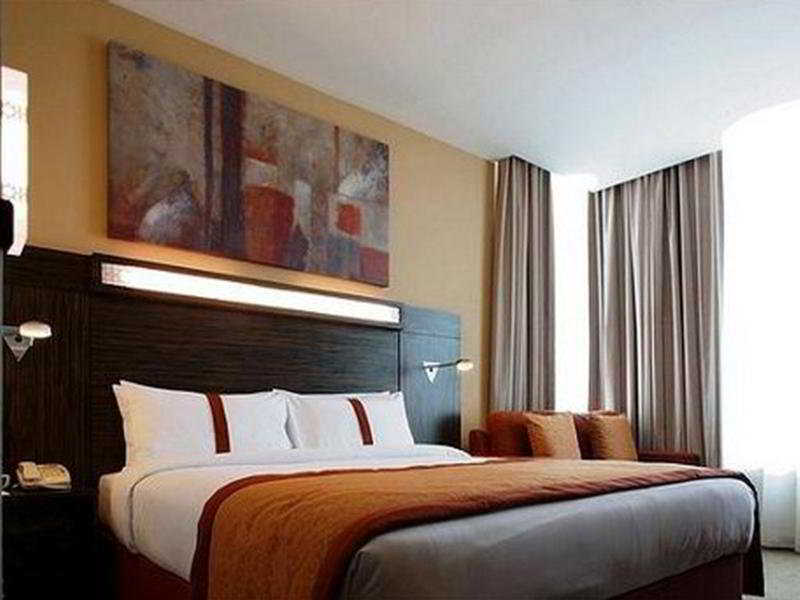 Holiday Inn Express Dubai, Jumeirah By Ihg Exterior photo